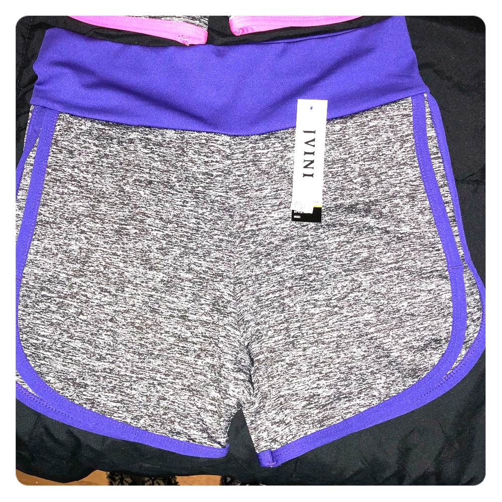 Active wear shorts